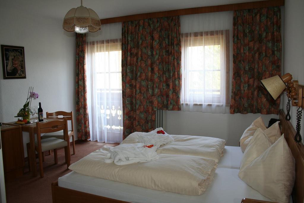 Hotel Gasthof Schweizerhaus Stuhlfelden ภายนอก รูปภาพ